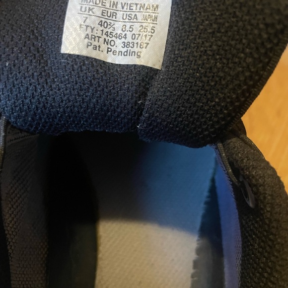 Salomon Men's Black Trail Running Shoes - Picture 3 of 4